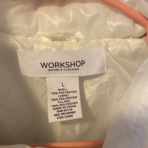 Workshop Republic Clothing White Puffer Vest - Picture 2 of 2